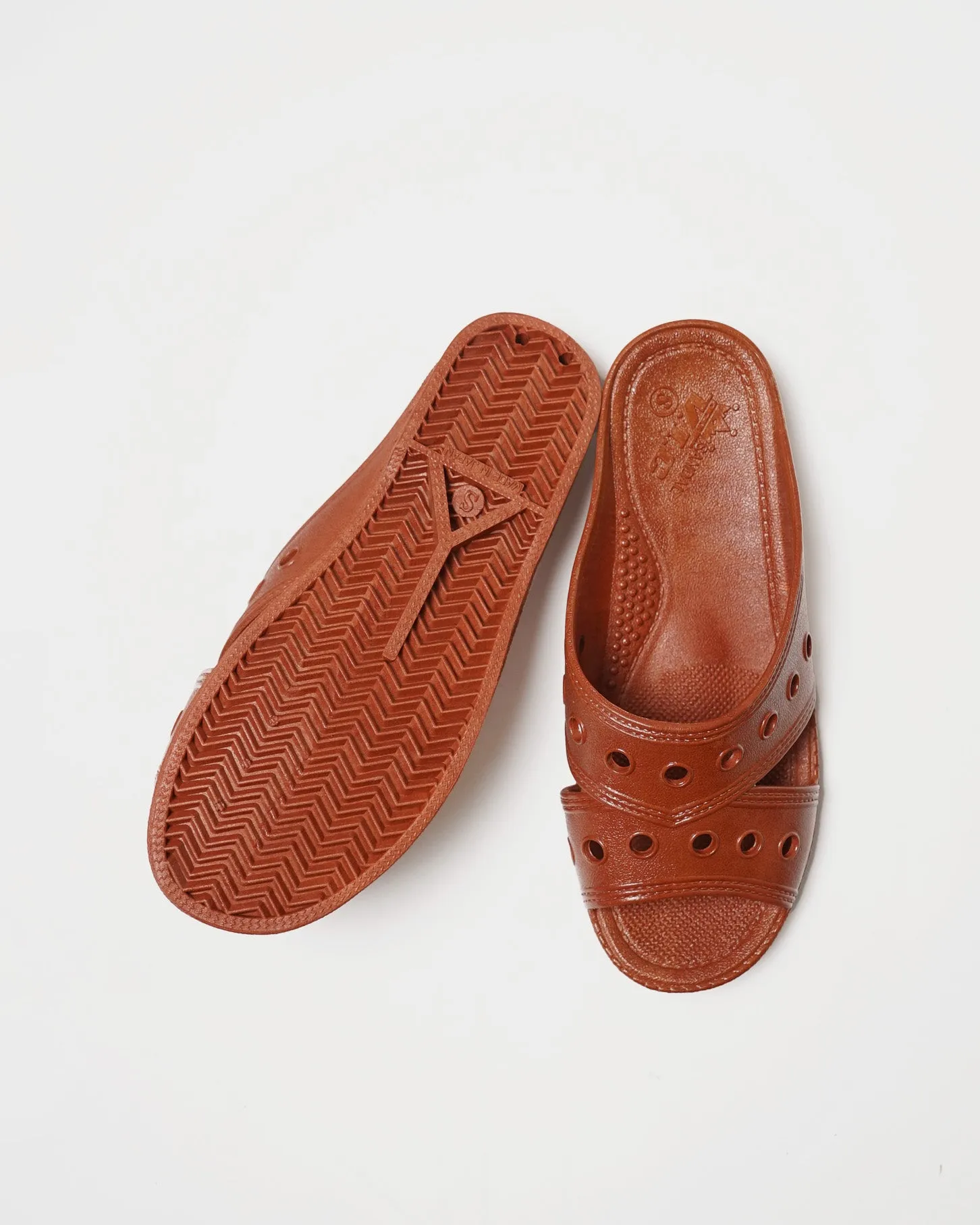 Bench-D PVC Bensan Sandal / Brown