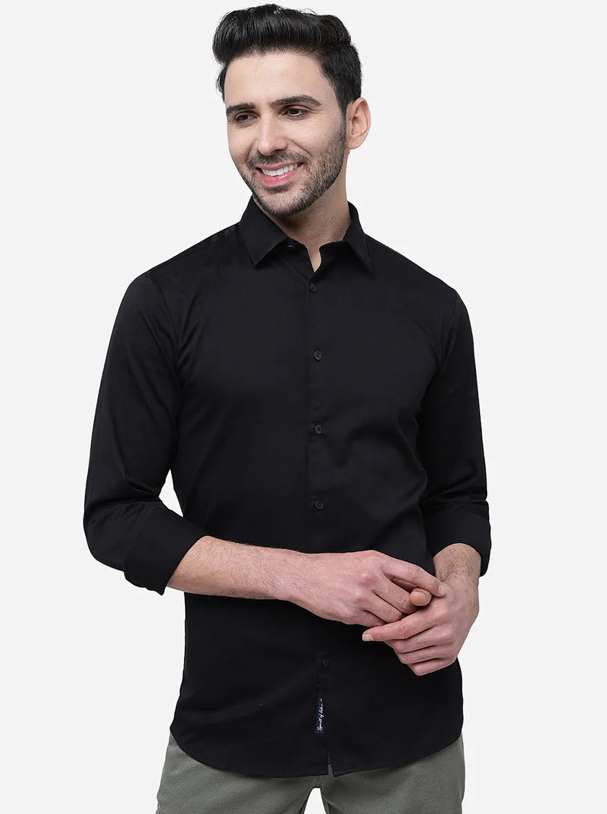 Black Solid Slim Fit Semi Casual Shirt | JadeBlue