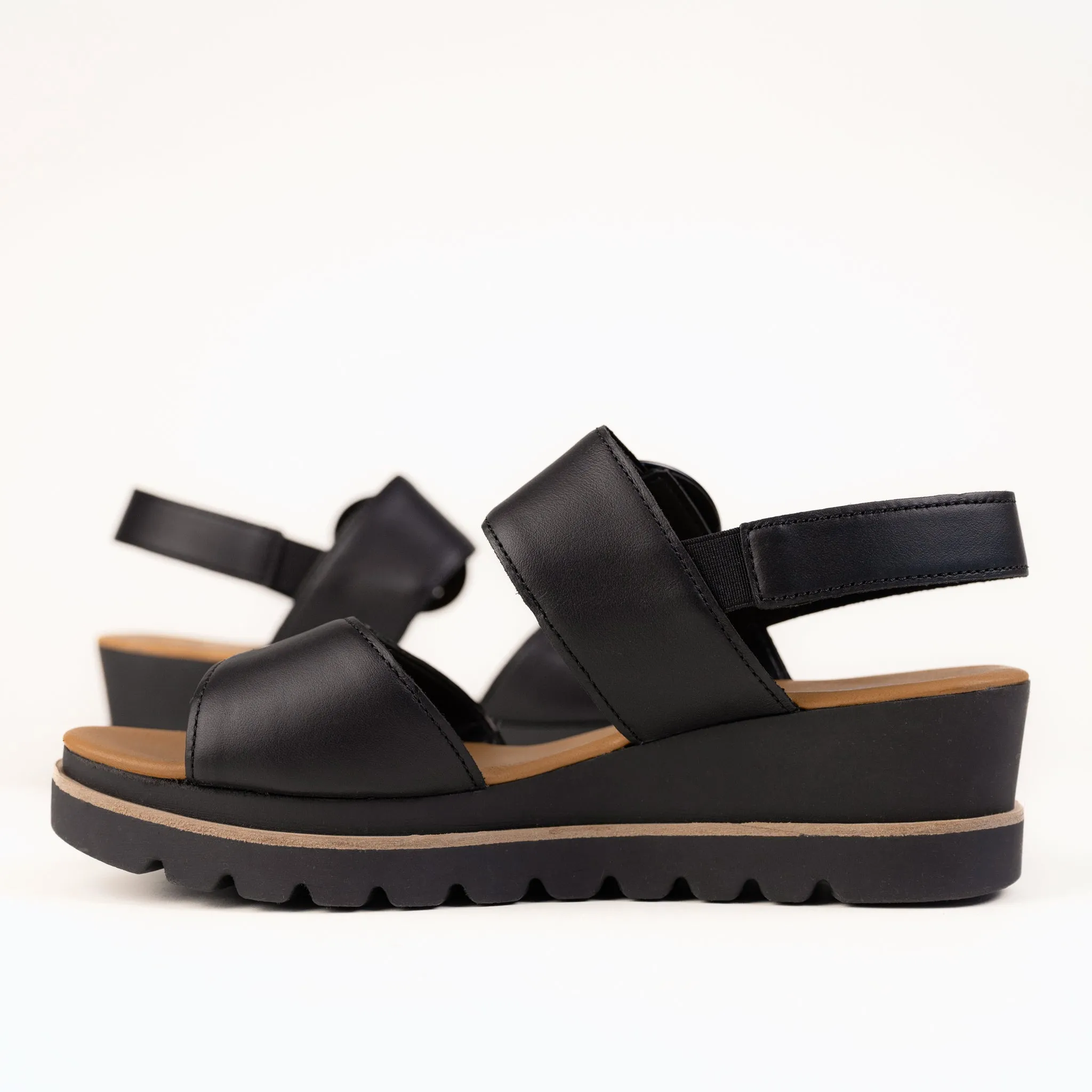 BUCKLE WEDGE - ALL BLACK - LEATHER
