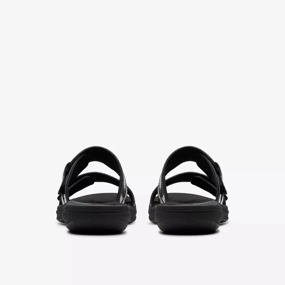 Clarks Women's Breeze Maye Black Pat 26181759
