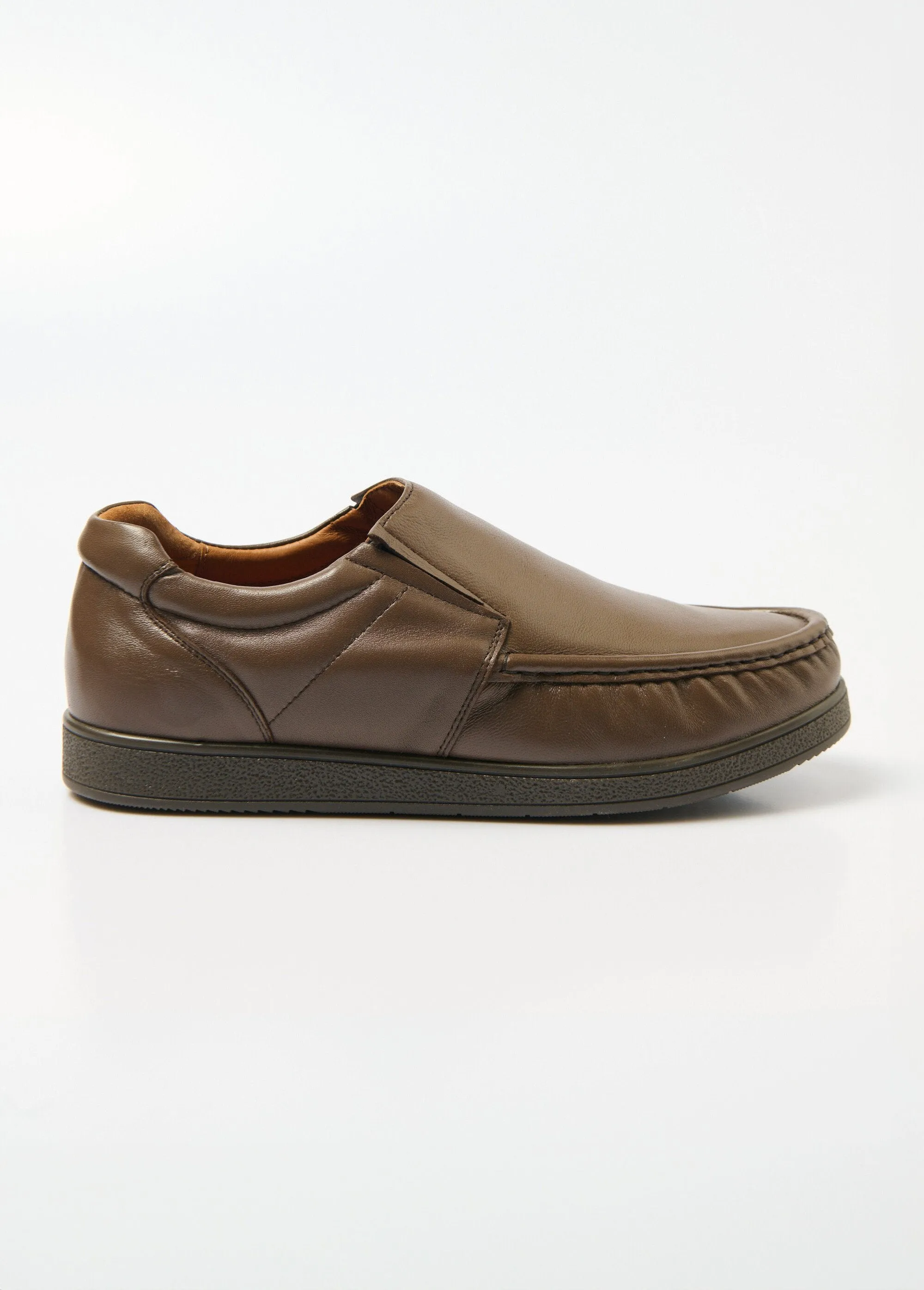 Elasticated leather loafers with removable sole
