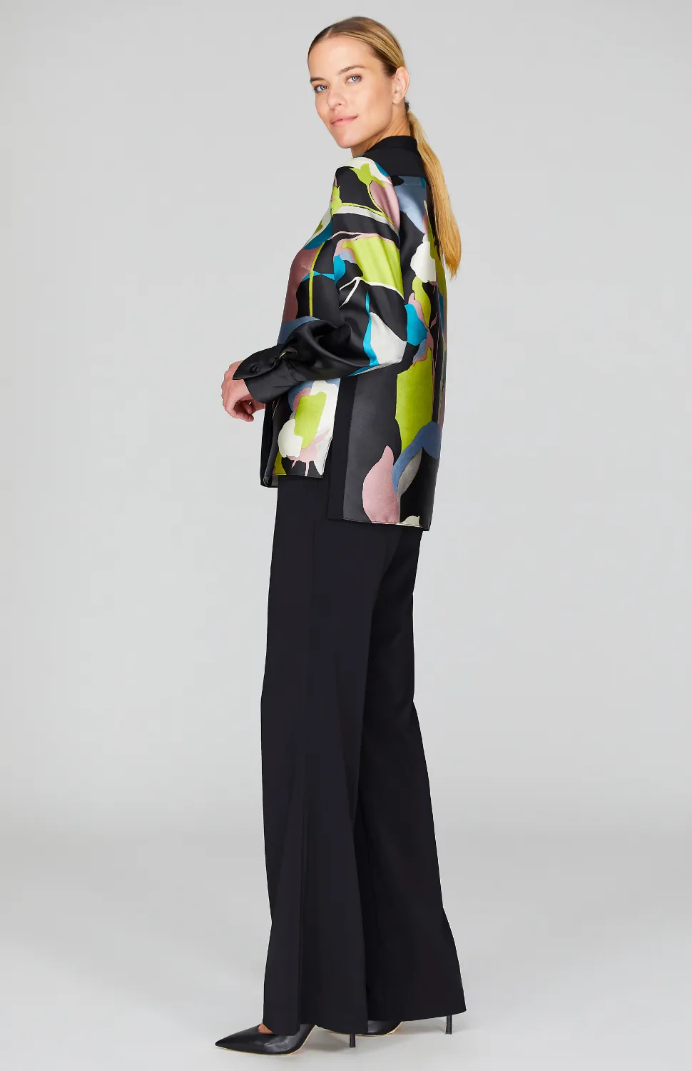 Floral Fresco Mandarin Collar Blouse w/Relaxed Sleeve
