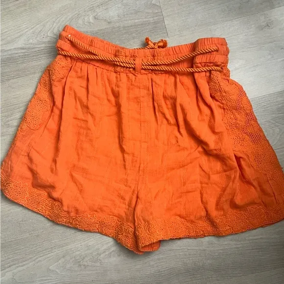 Free People Day Blooms Cutwork Embroidered Shorts, Flame, size M NWOT