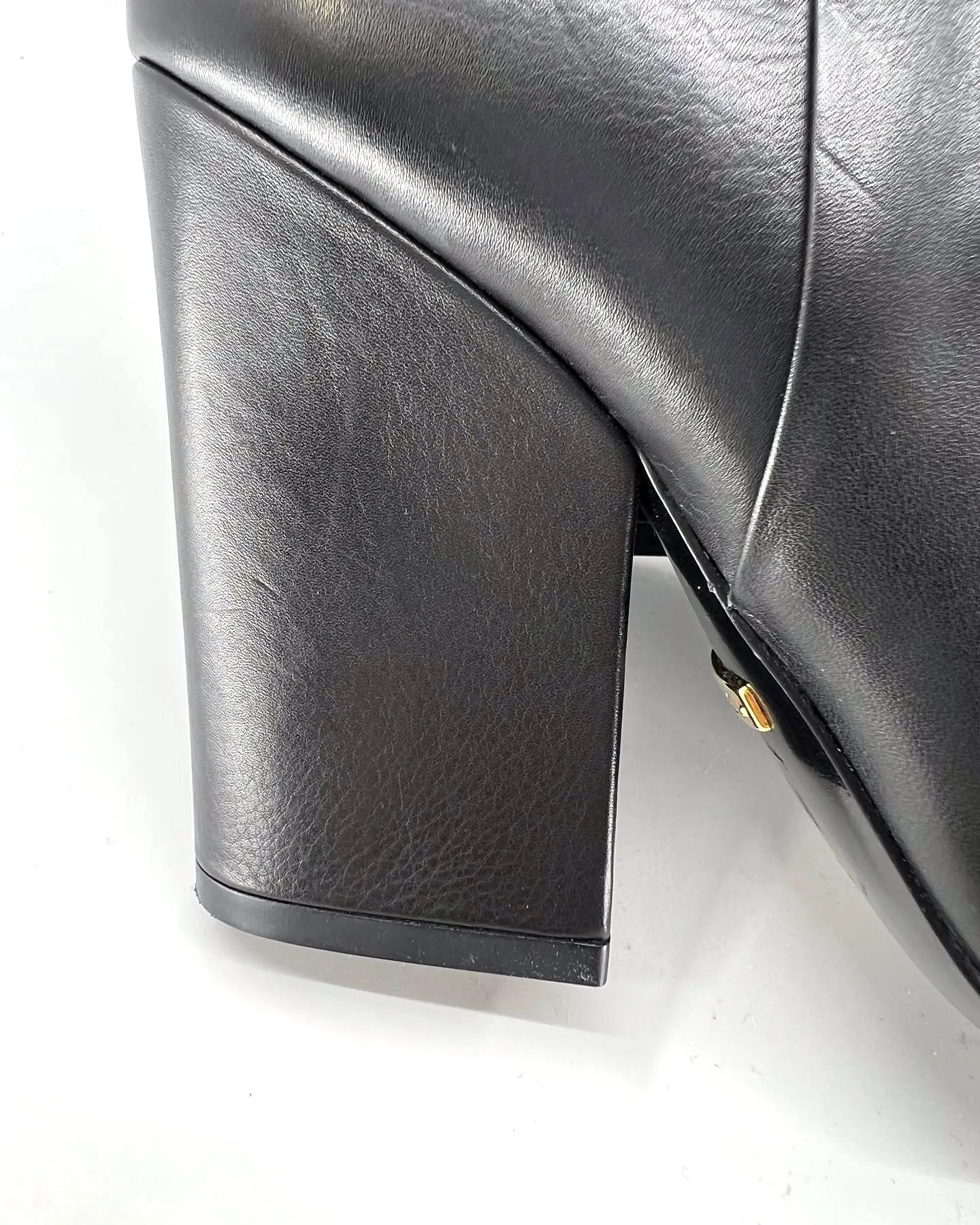 GUCCI LEATHER KESHA KNEE HIGH BOOTS