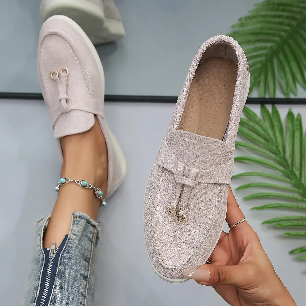 Hanger Decor Flat Loafers