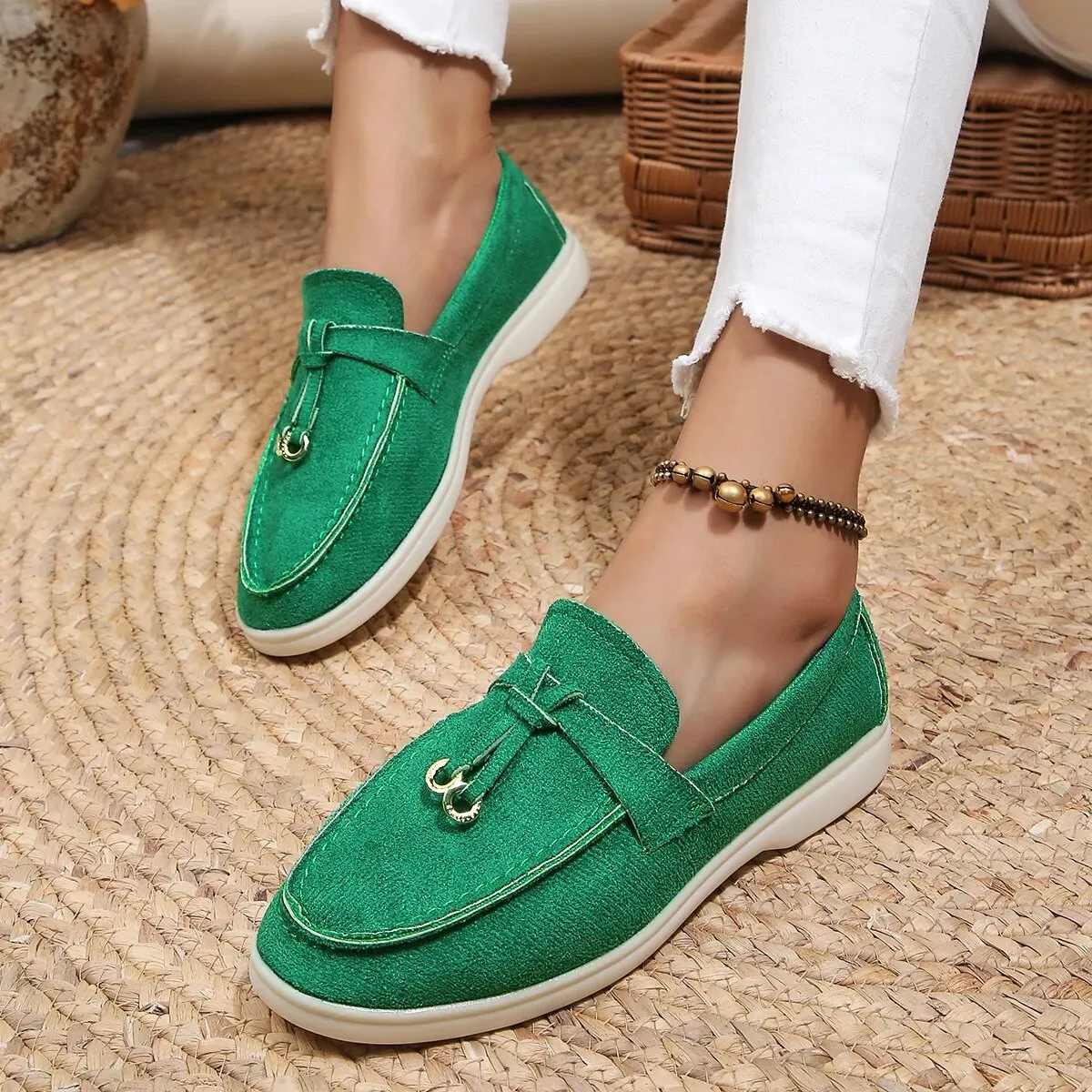 Hanger Decor Flat Loafers