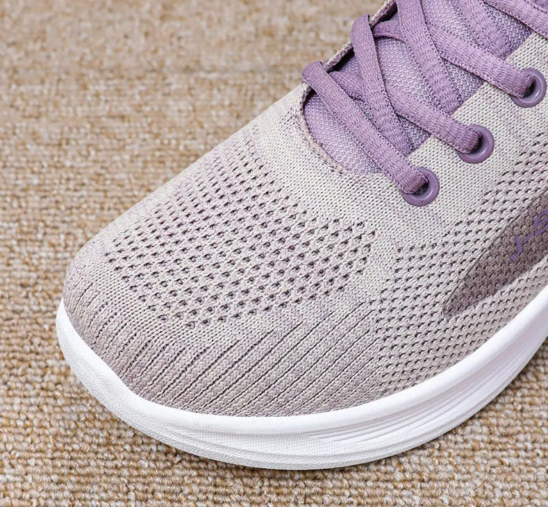Lightweight Knitted Training Shoes for Women with Breathable Fabric