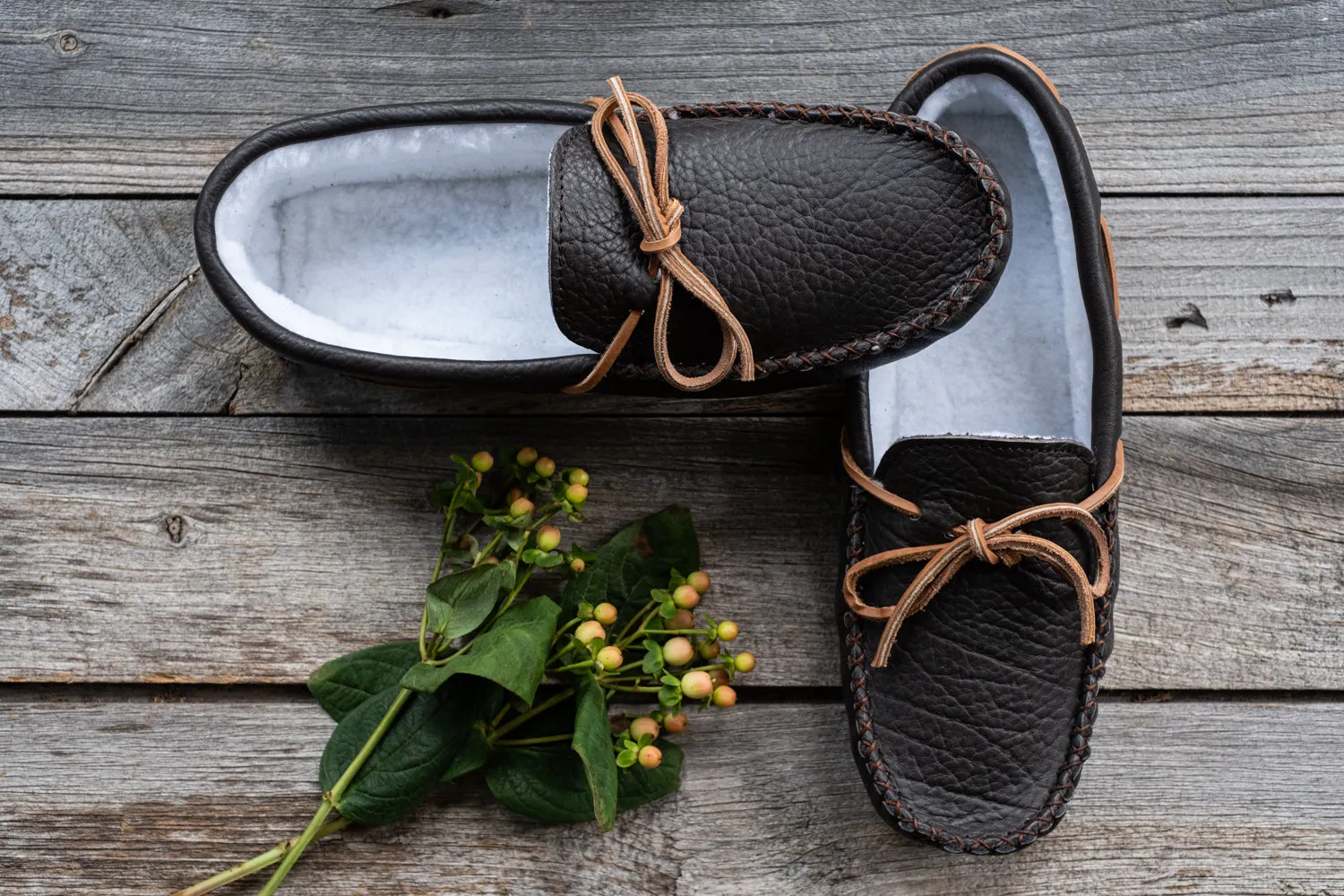 Men's Buffalo Hide Fleece Lined Moccasins