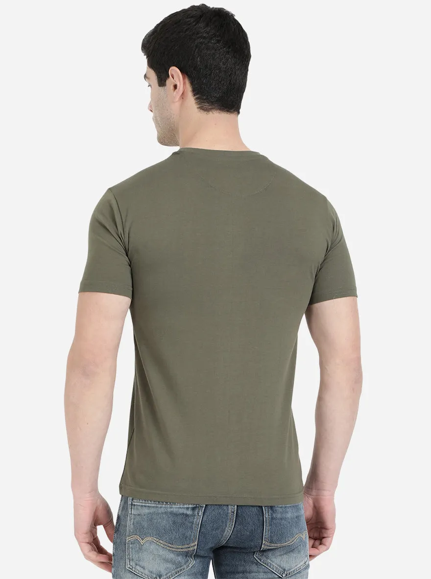 Olive Green Solid Slim Fit T-Shirt | JadeBlue
