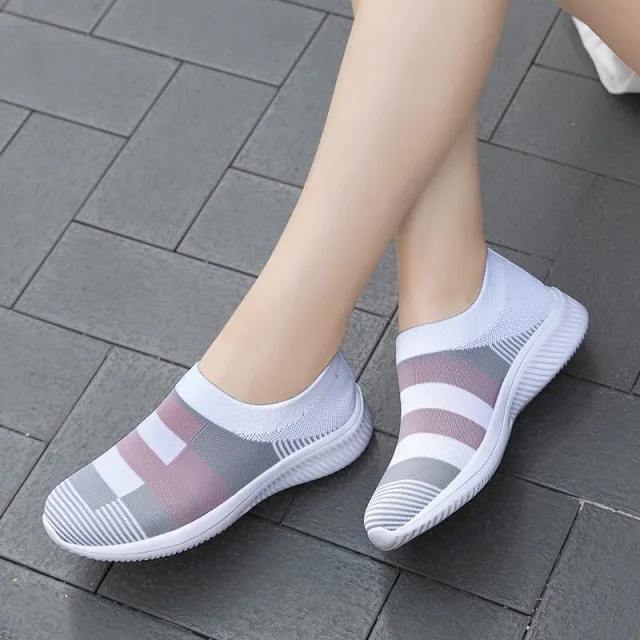 Sneakers Women Walking Shoes Woman Lightweight Loafers Tennis Casual Ladies Fashion Slip on Sock Vulcanized Shoes Plus