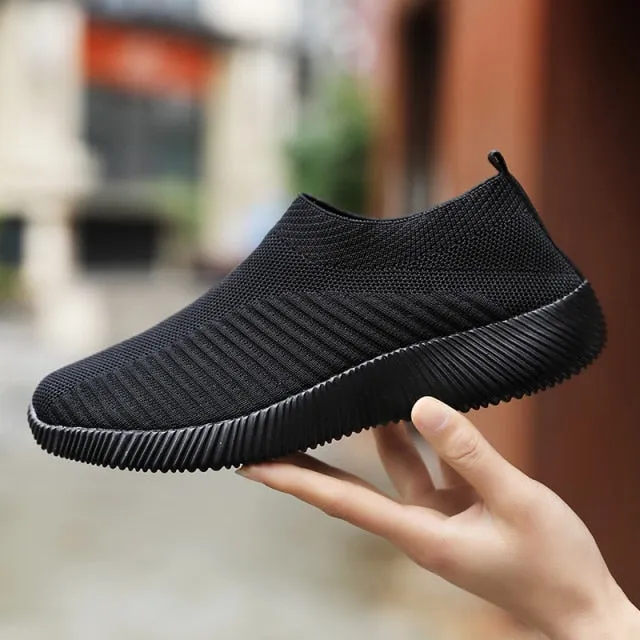 Sneakers Women Walking Shoes Woman Lightweight Loafers Tennis Casual Ladies Fashion Slip on Sock Vulcanized Shoes Plus