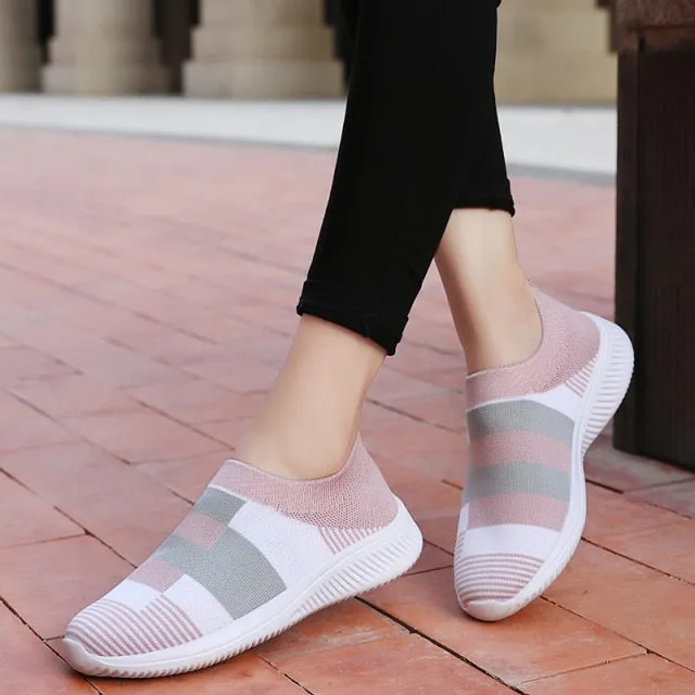 Sneakers Women Walking Shoes Woman Lightweight Loafers Tennis Casual Ladies Fashion Slip on Sock Vulcanized Shoes Plus