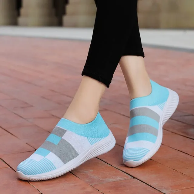 Sneakers Women Walking Shoes Woman Lightweight Loafers Tennis Casual Ladies Fashion Slip on Sock Vulcanized Shoes Plus