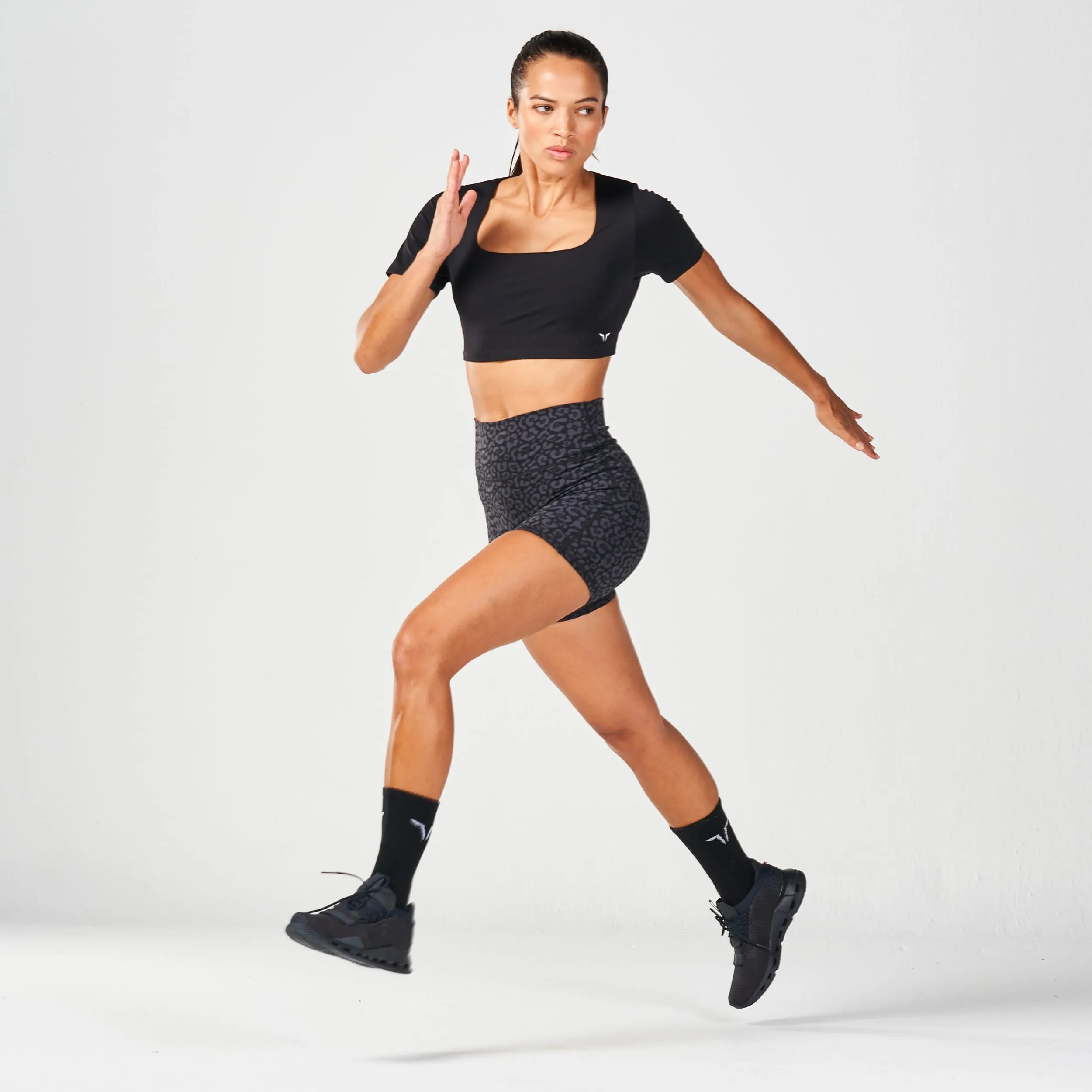 SQUATWOLF HIGH IMPACT BUILT-IN BRA TOP