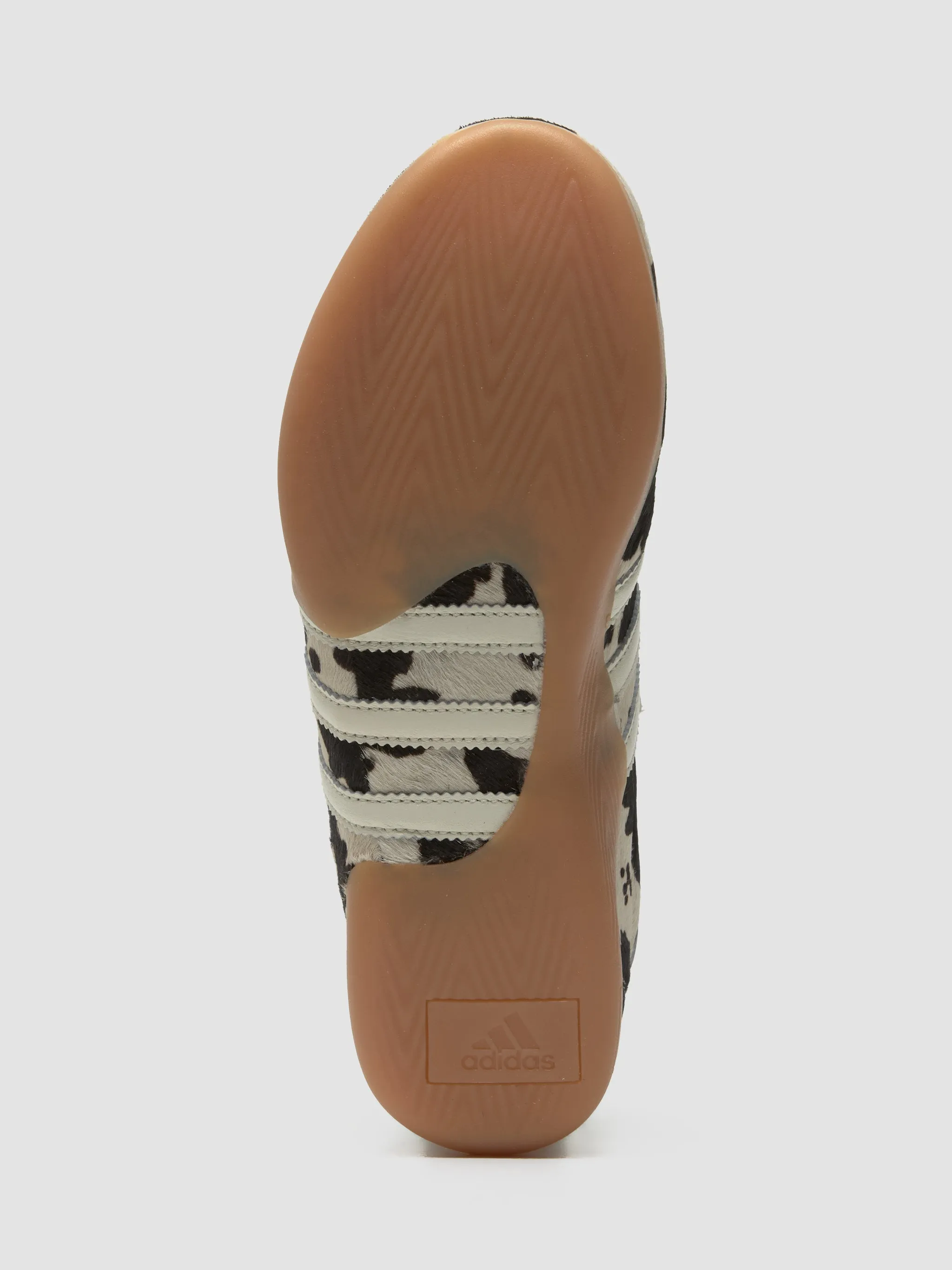 WMNS Taekwondo Mei Sneaker in Off White & Core Black