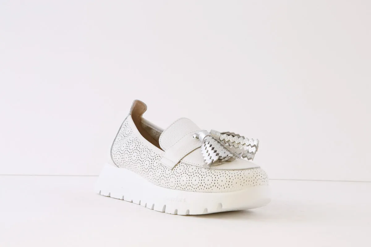 WONDERS - A-2445 SLIP-ON FASHION SHOE - WHITE