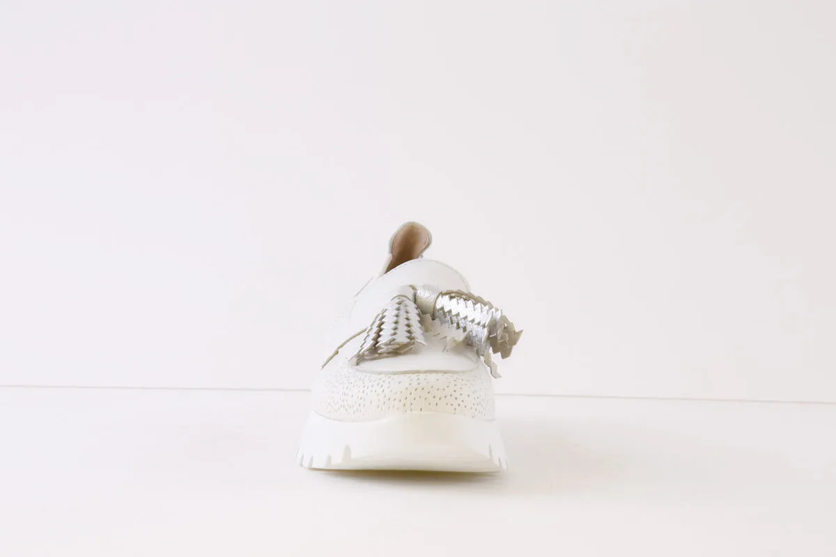 WONDERS - A-2445 SLIP-ON FASHION SHOE - WHITE