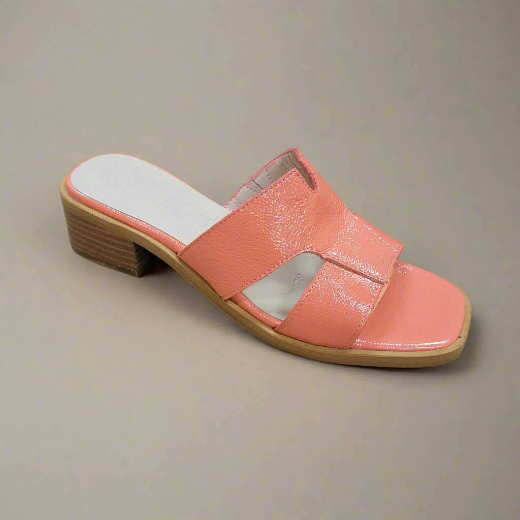 WONDERS - D-1120 - Coral Patent & Off White Patent